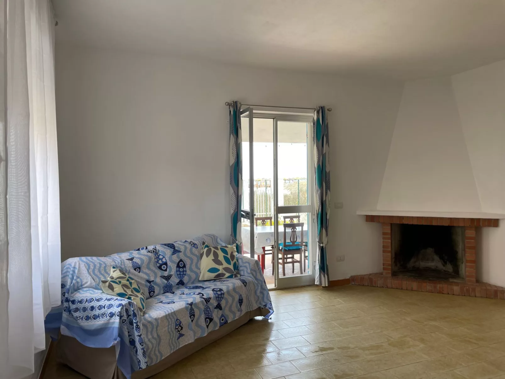 Haus in La Caletta mit Garten und Grill-Binnen