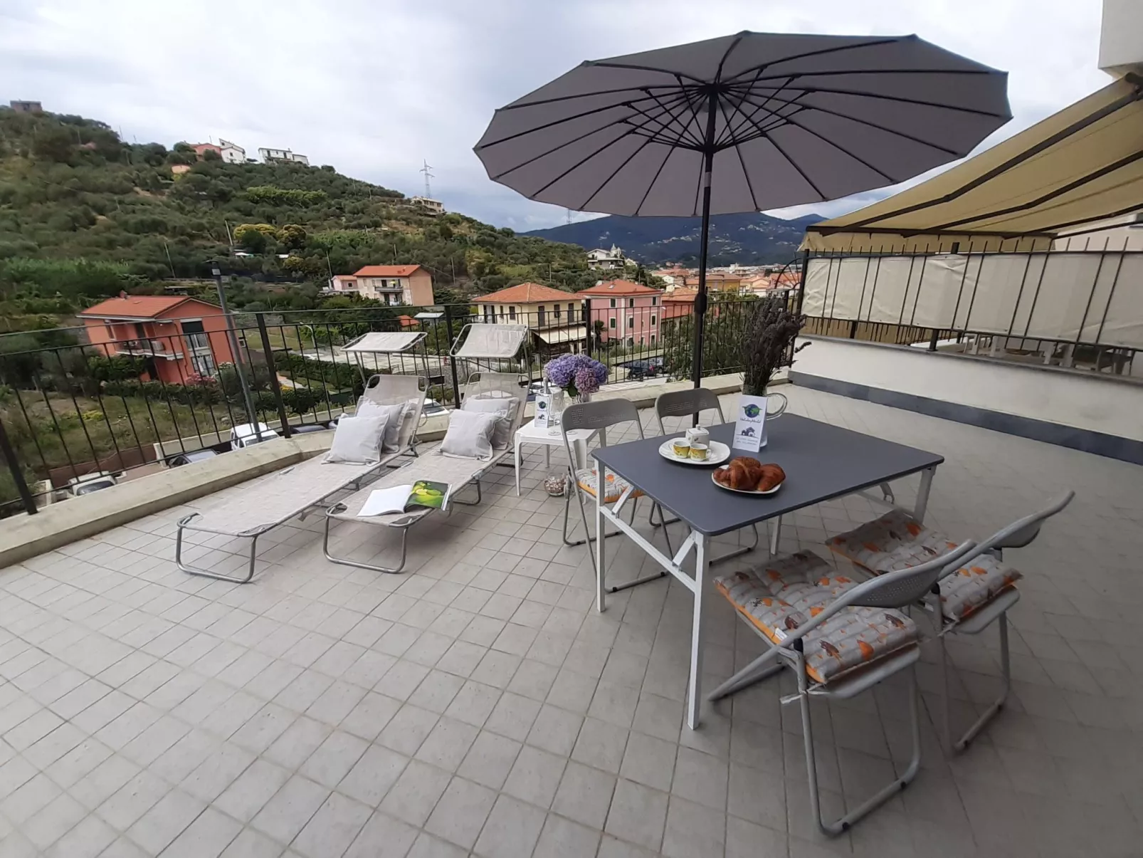 Für 4 Personen ca. 50 m&sup2; in Sestri Levante, Norditalien (Ligurien)-Buiten