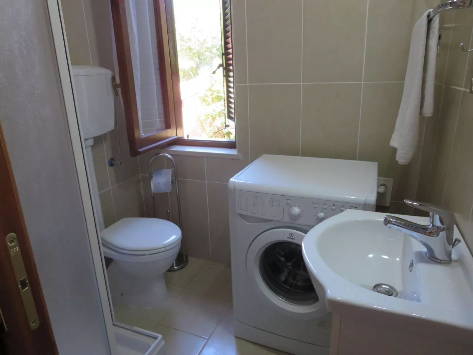 Trilo Martina-Image-tags.info