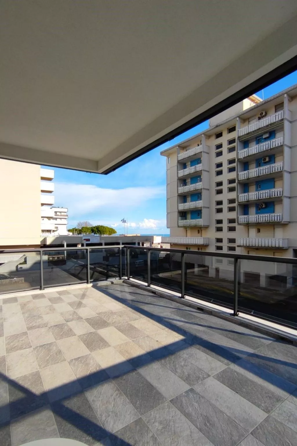 Ivana 20 Wohnung mit Terrasse-Binnen