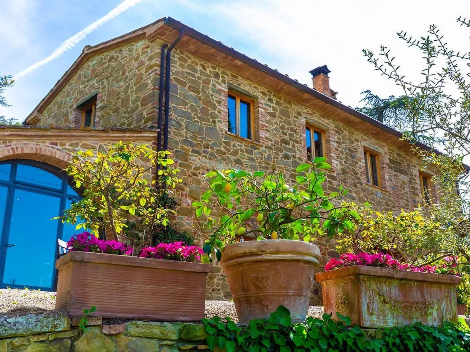 Wunderschöne Ferienwohnung in Monte San Savino mit gemeinschaftlichem Pool, Gar-Buiten