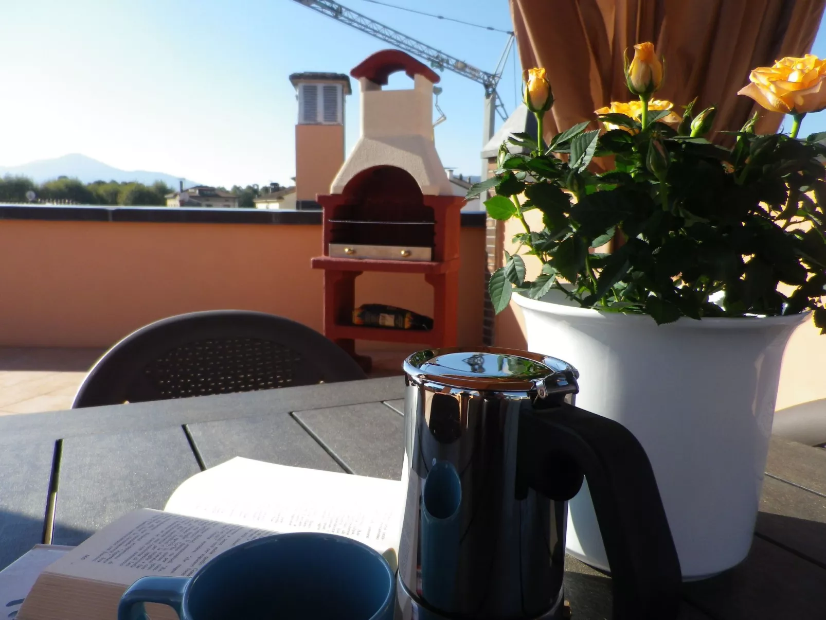 Wohnung 'La Terrazza' mit Terrasse-Buiten