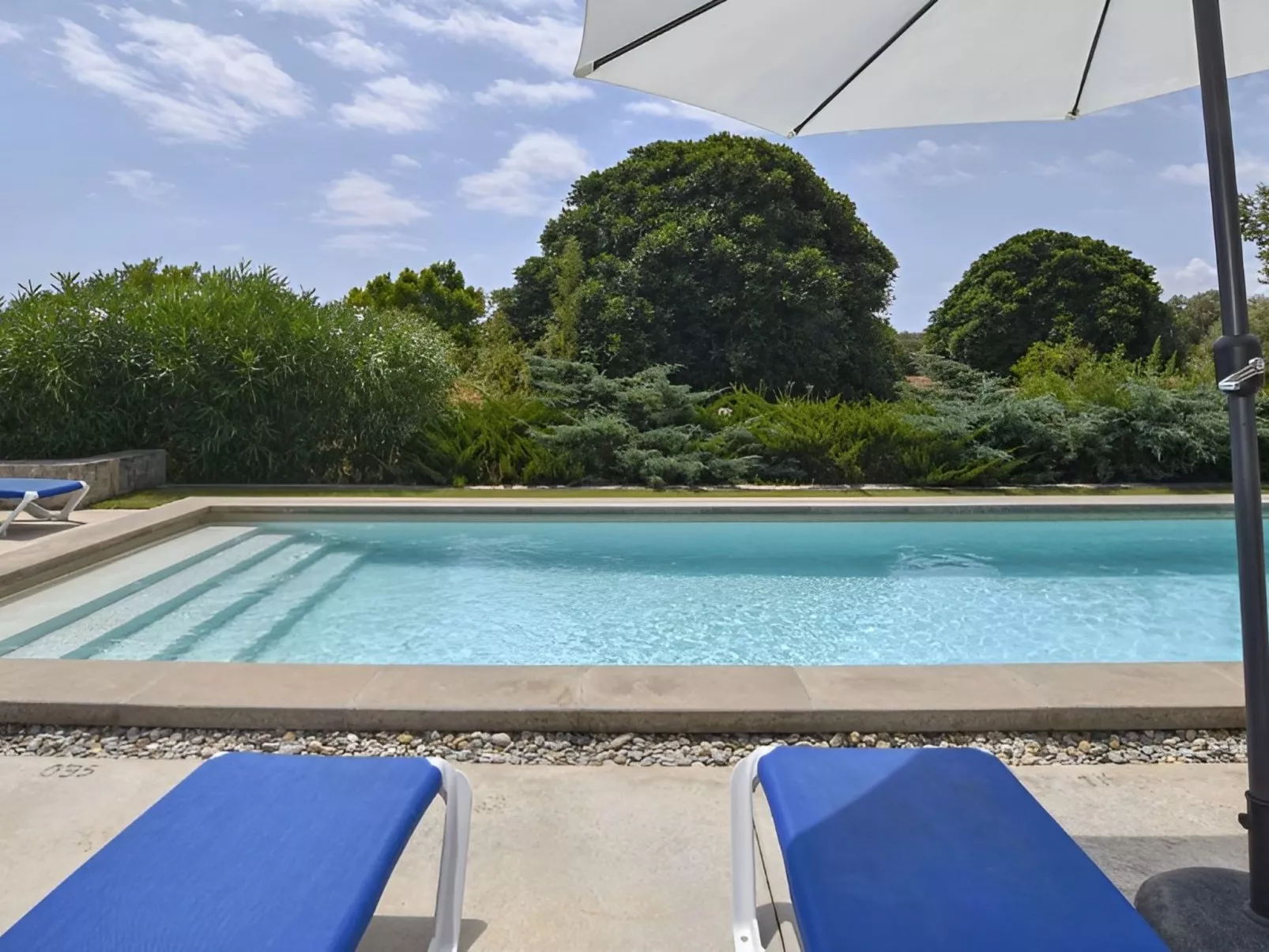 Modernes Haus in Meeresnähe-Buiten