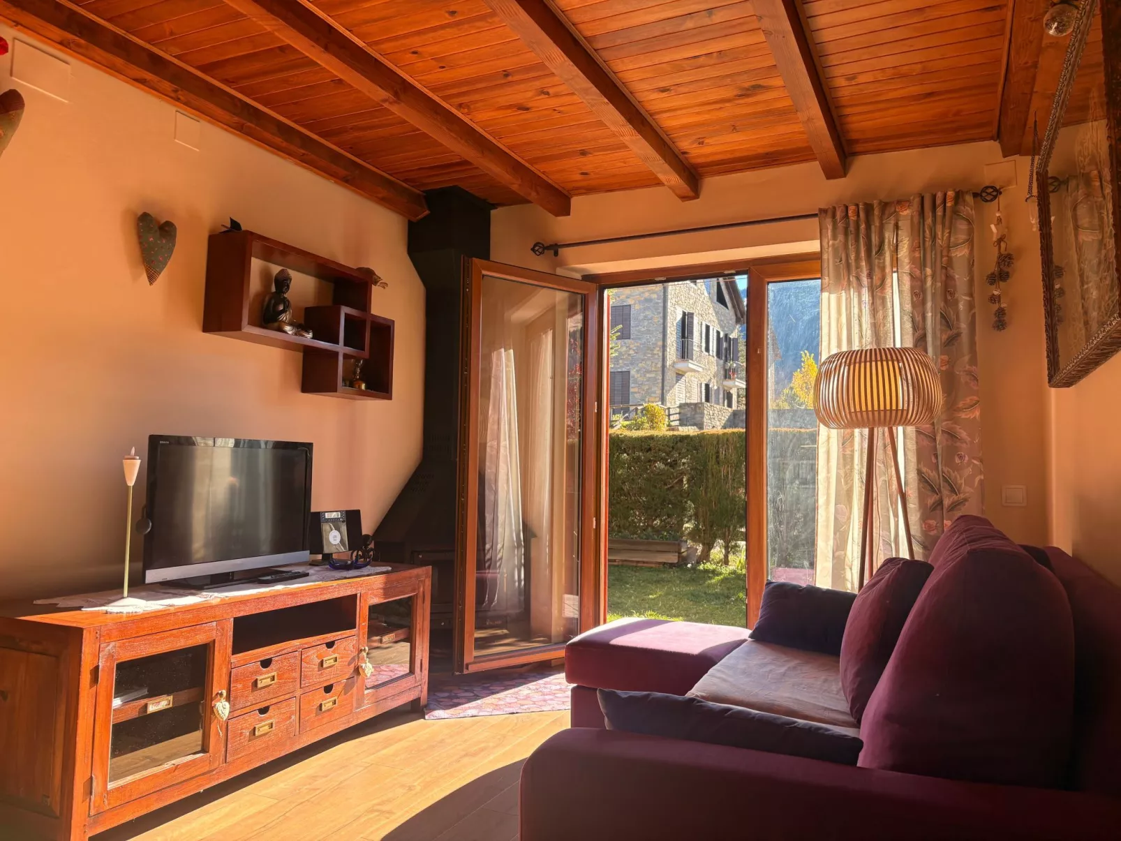 Wohnung mit privatem Garten und gemütlichem Puig Falcó 2 Vall de Boí-Binnen