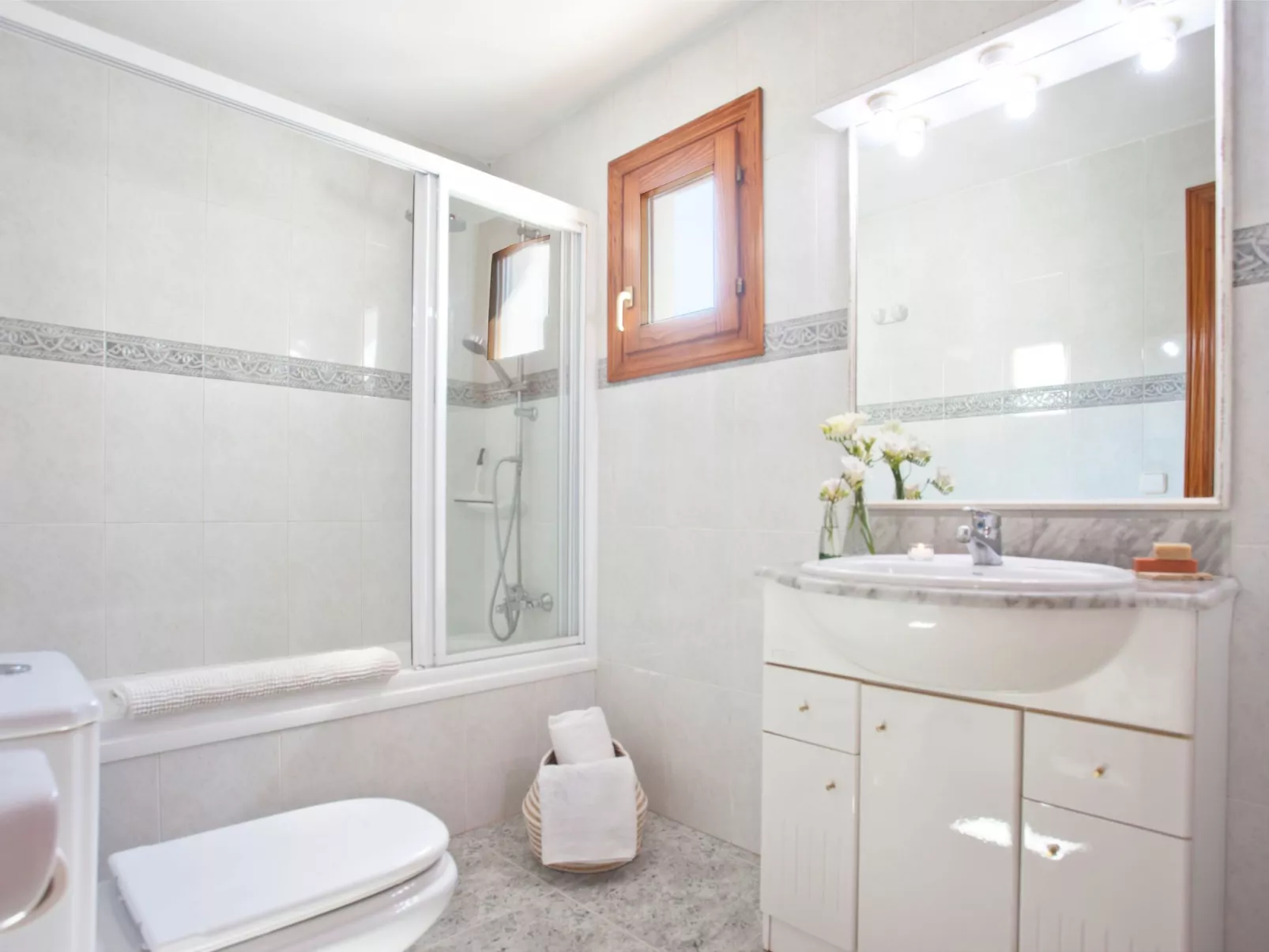 Chalet "Casa Hector" 300m vom Strand und Schwimmbad entfernt-Binnen