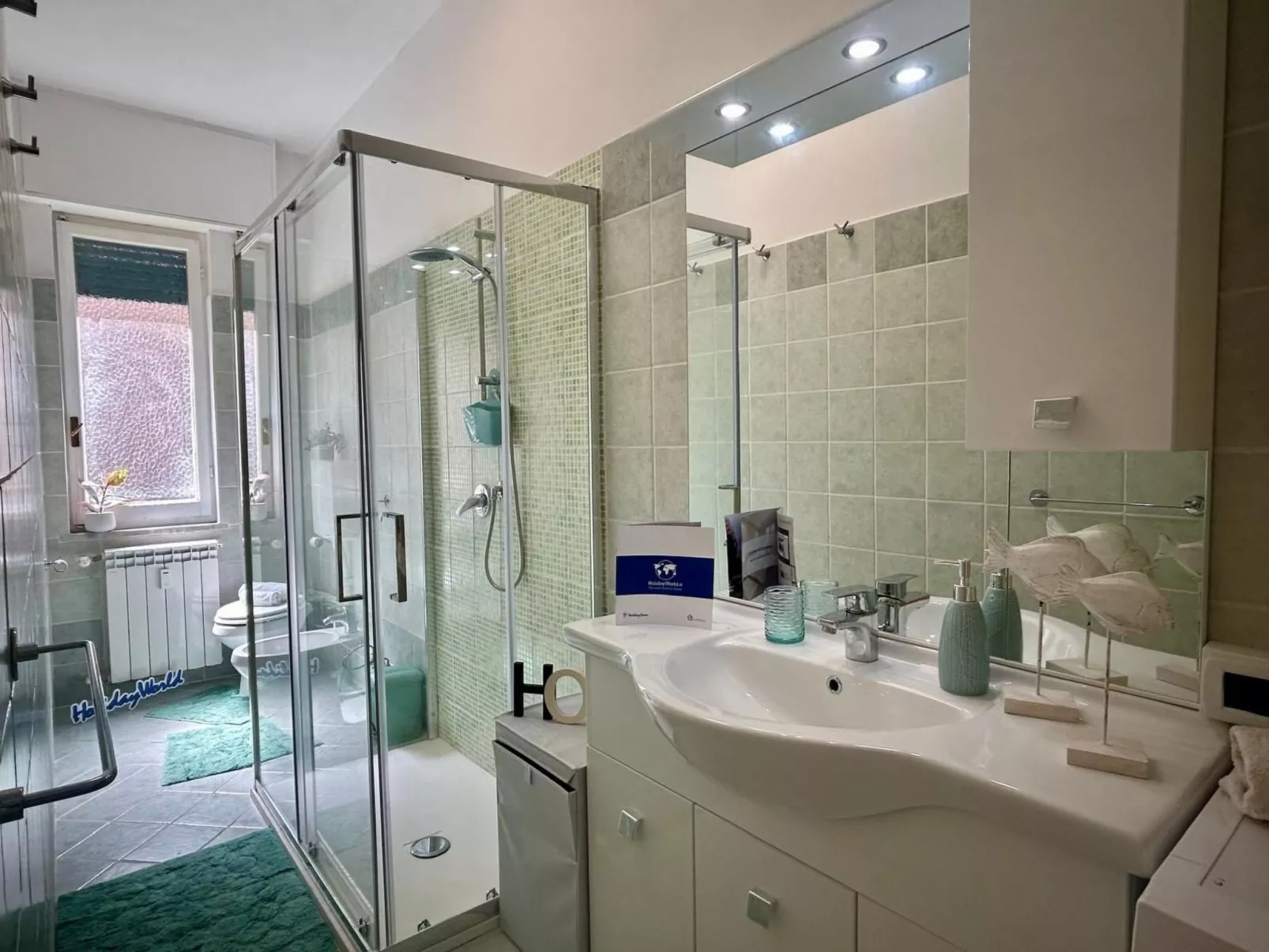 Blue Beach by Holiday World-Binnen