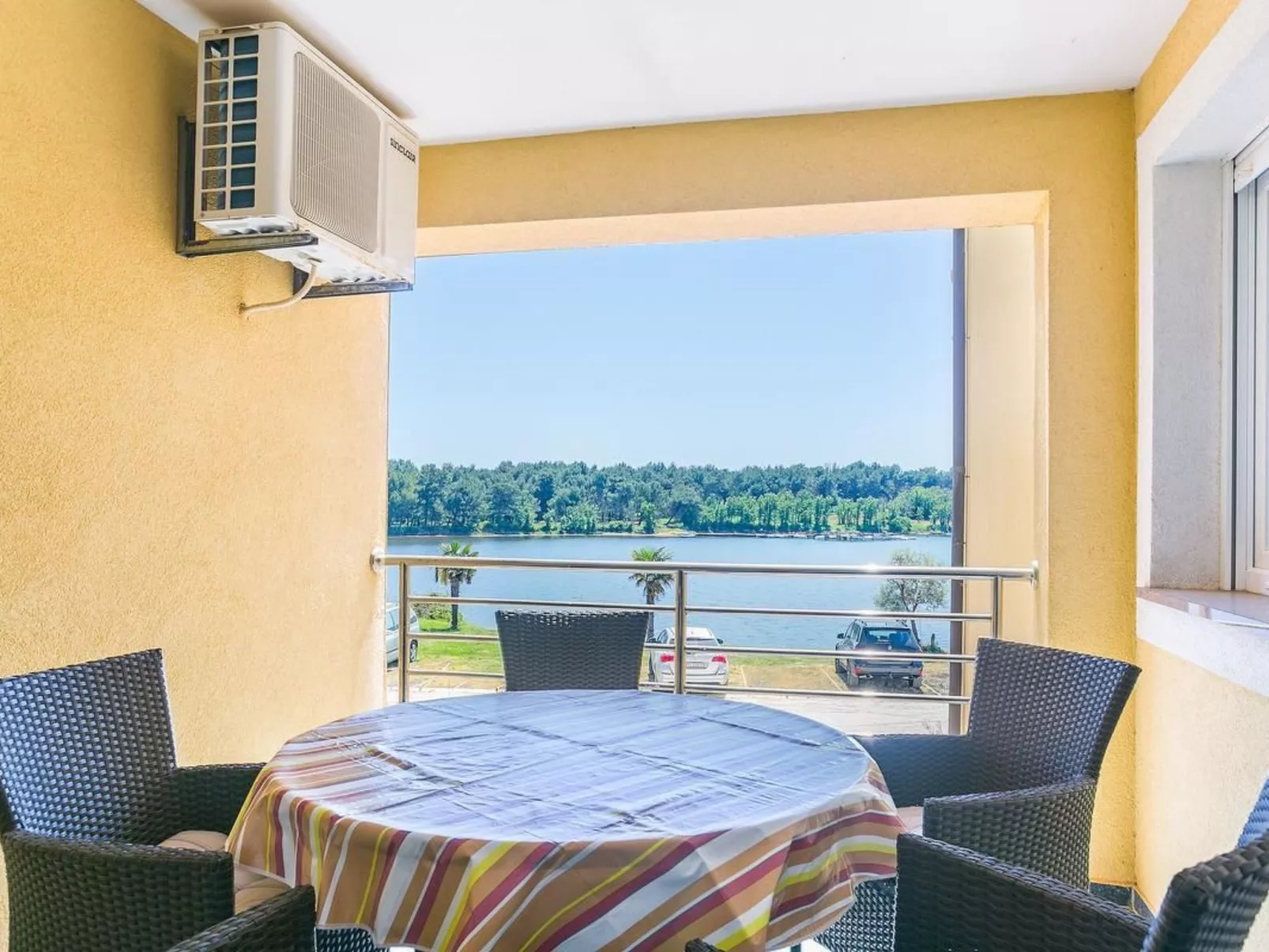 Wohnung in Medulin und Meerblick - Buiten