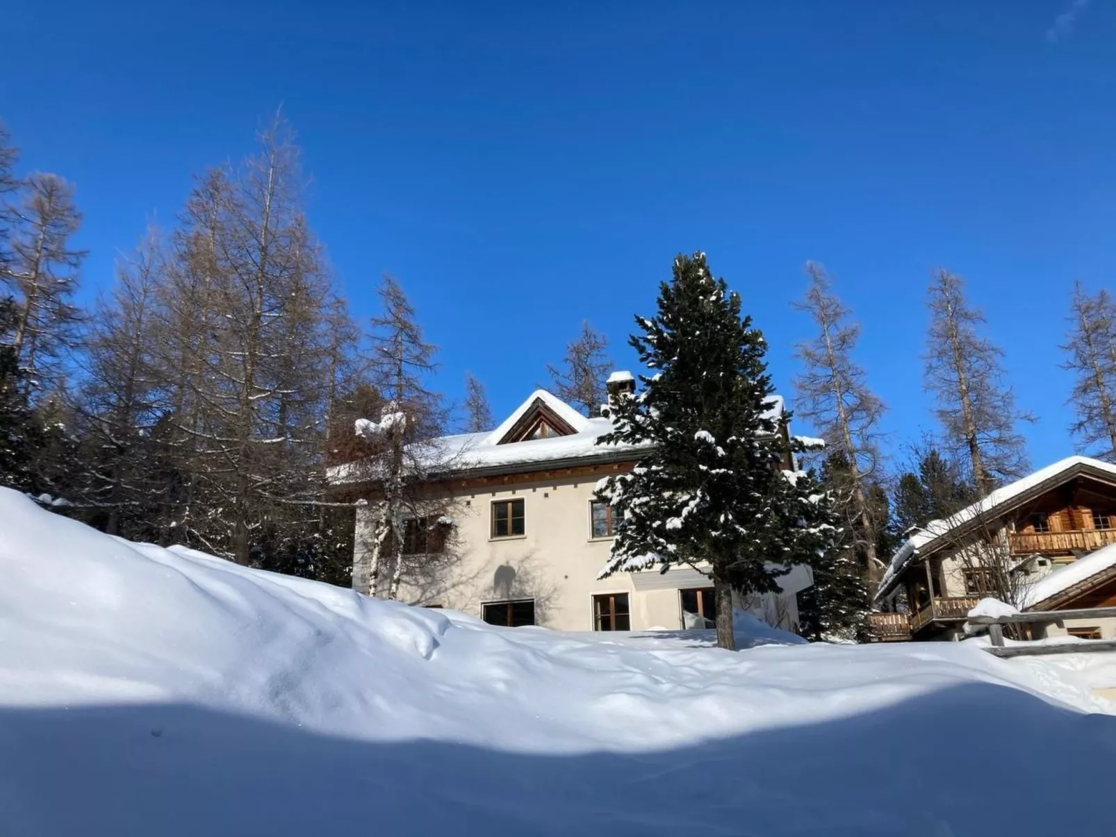 Chesa Muntanaia-Image-tags.info