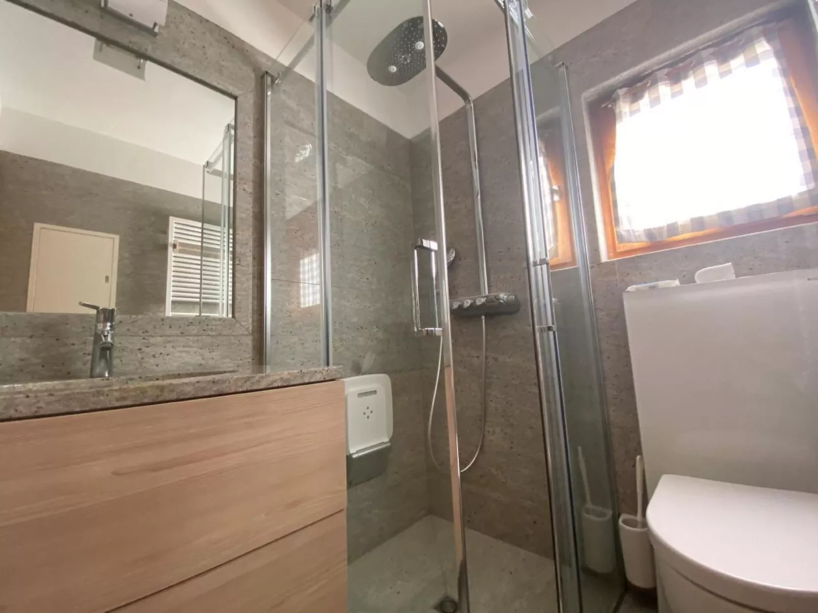 Chesa Delfin-Image-tags.info