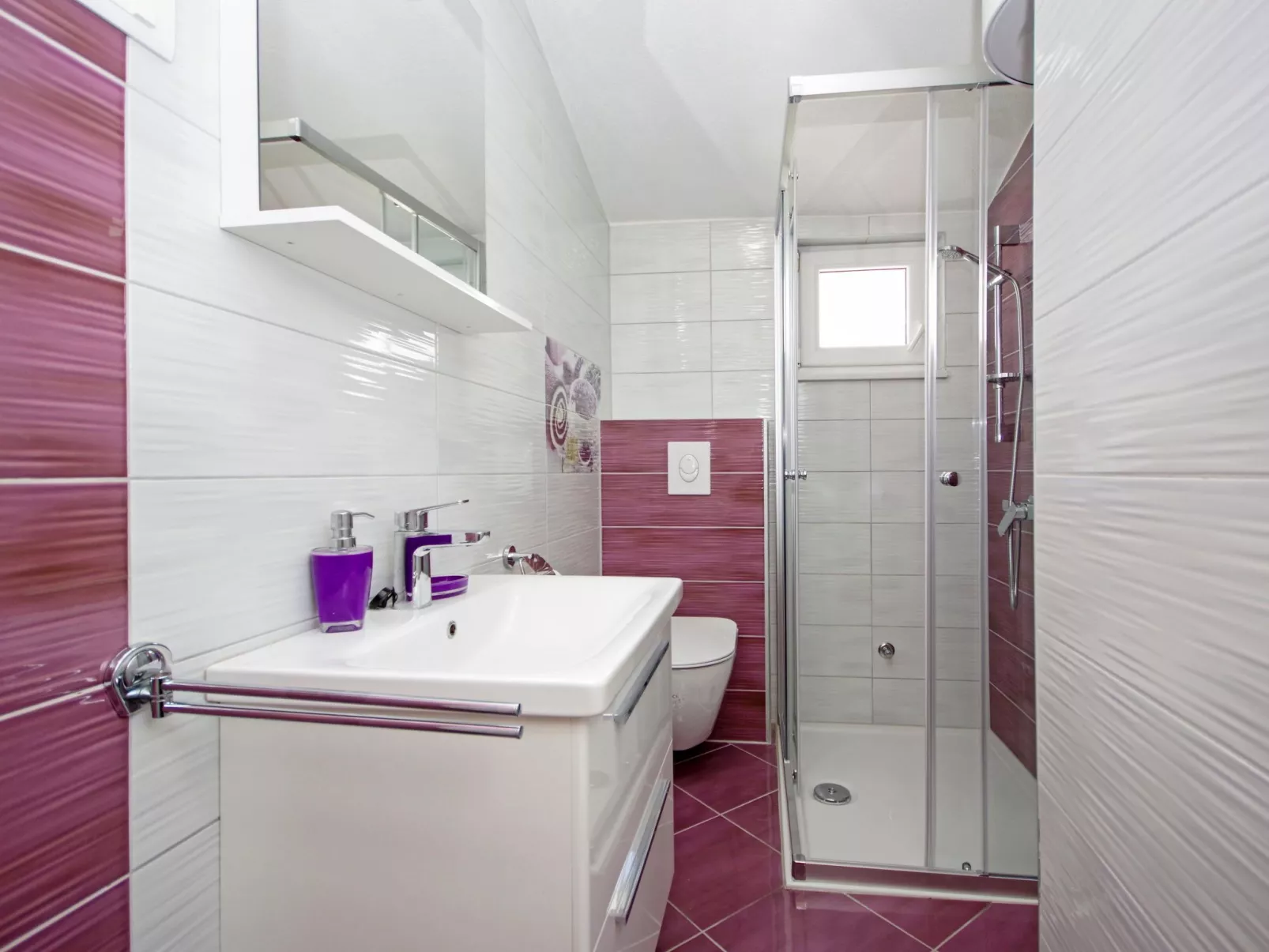 Apartment mit drei Schlafzimmern, Whirlpool und Meerblick-Binnen