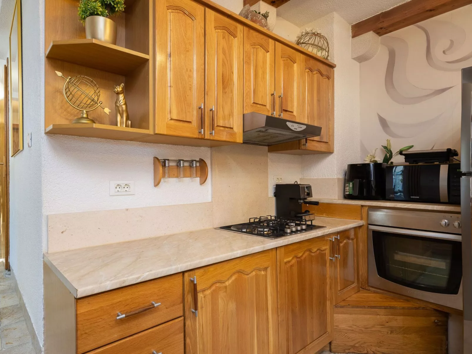 Appartement am Strand, Sauna, Terrasse ...-Binnen