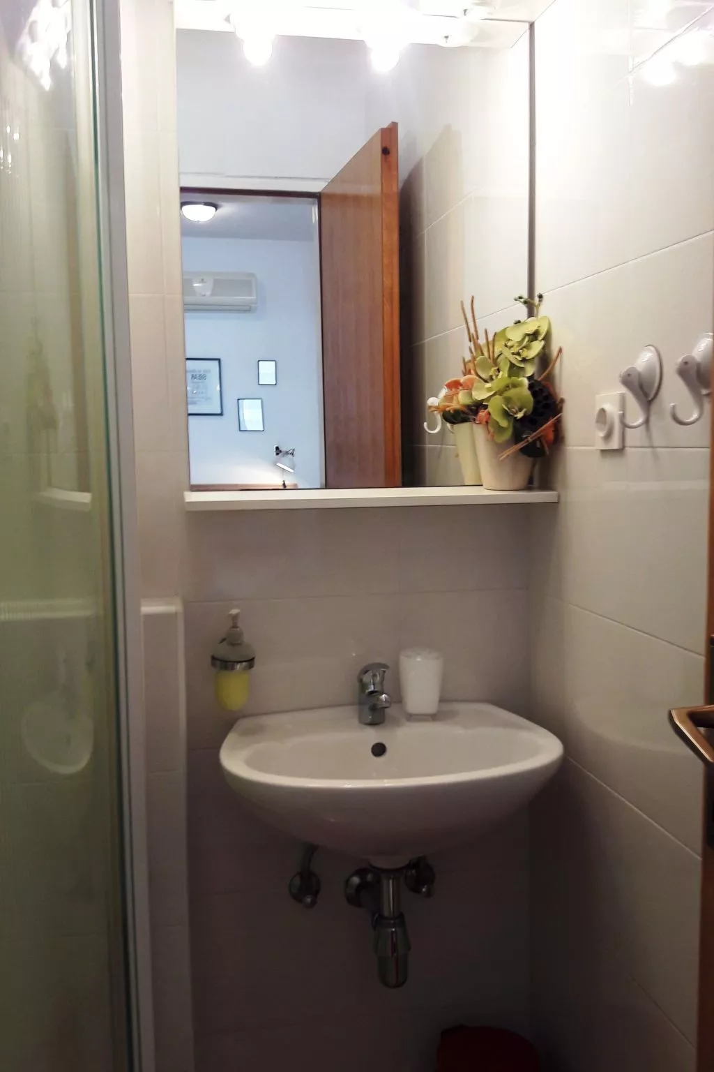 Gemütliches Studio-Apartment mit Blick auf das Biokovo-Gebirge-Binnen