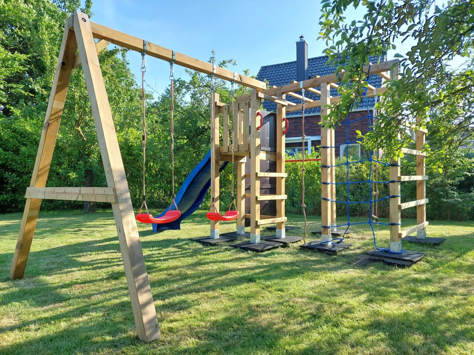 Mastkorb mit Grill und Garten-Buiten