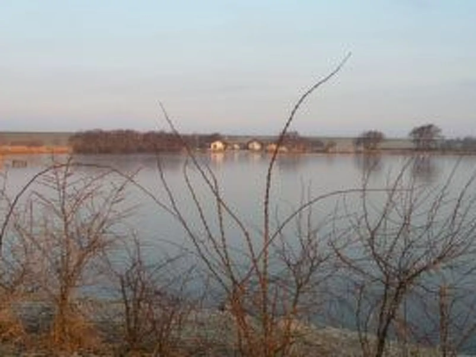 F12 Freistehendes Haus mit Garten an der Nordsee-Buiten