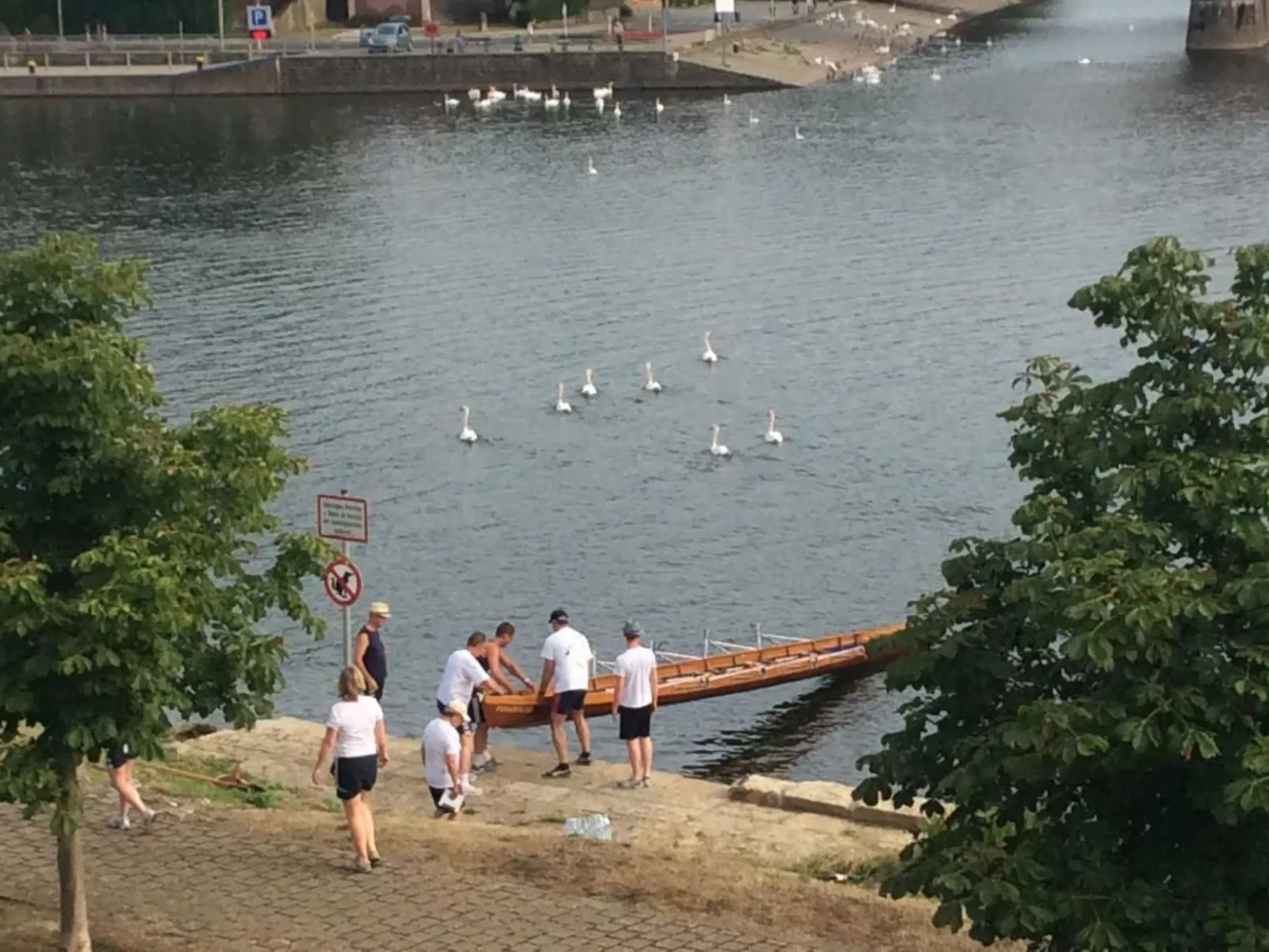 Einzigartige Lage direkt Mosel und Radweg.-Buiten