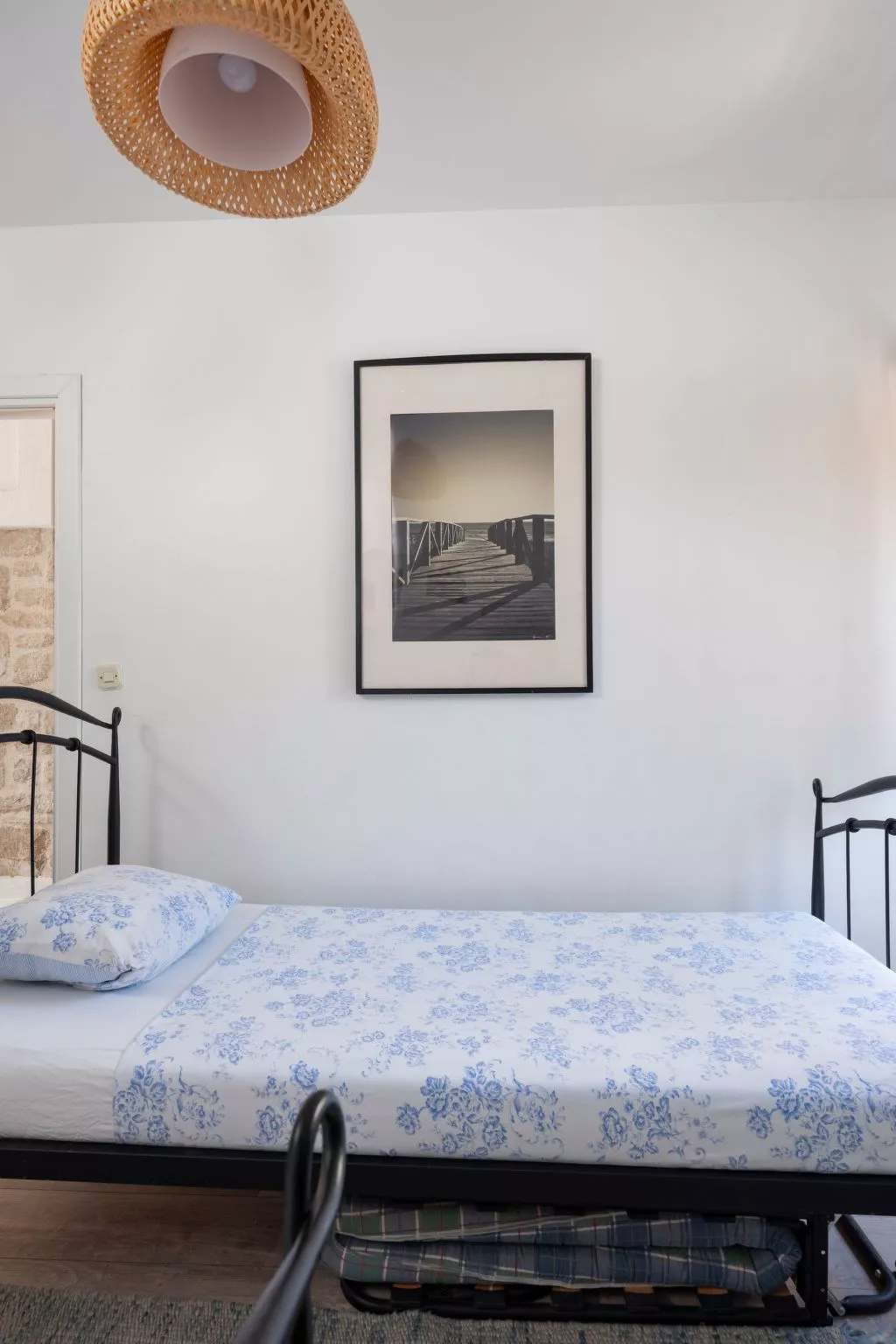 "Hanna" mit Blick auf das Wasser-Binnen