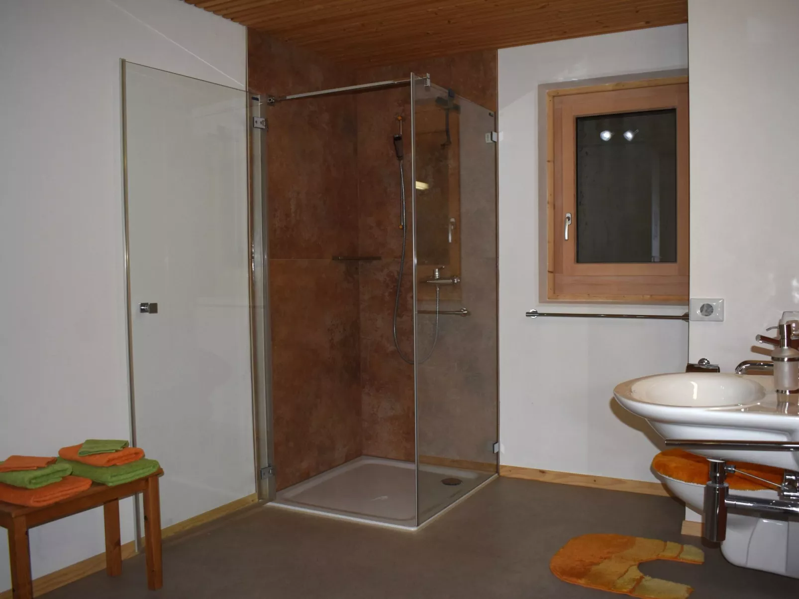 Mountain Nature Stay-Binnen