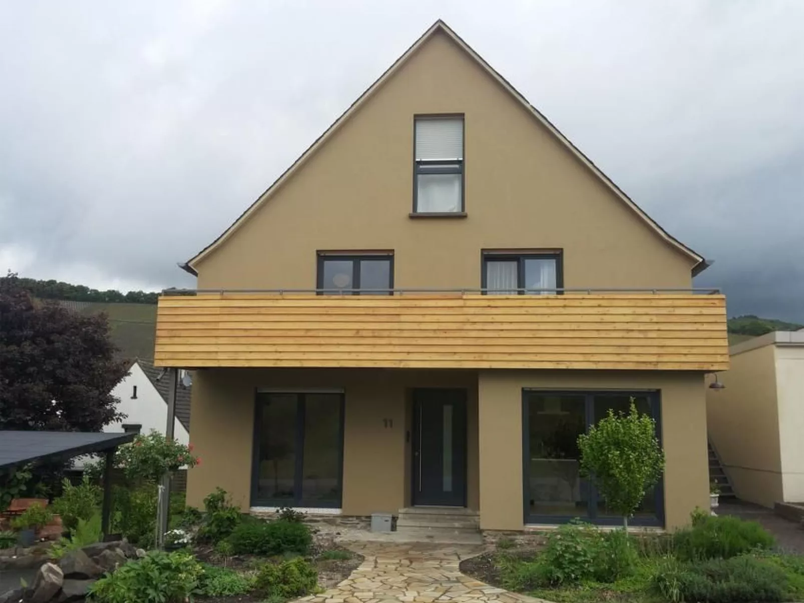 Schiefer Blick, Wohnung mit Terrasse und Balkon-Buiten