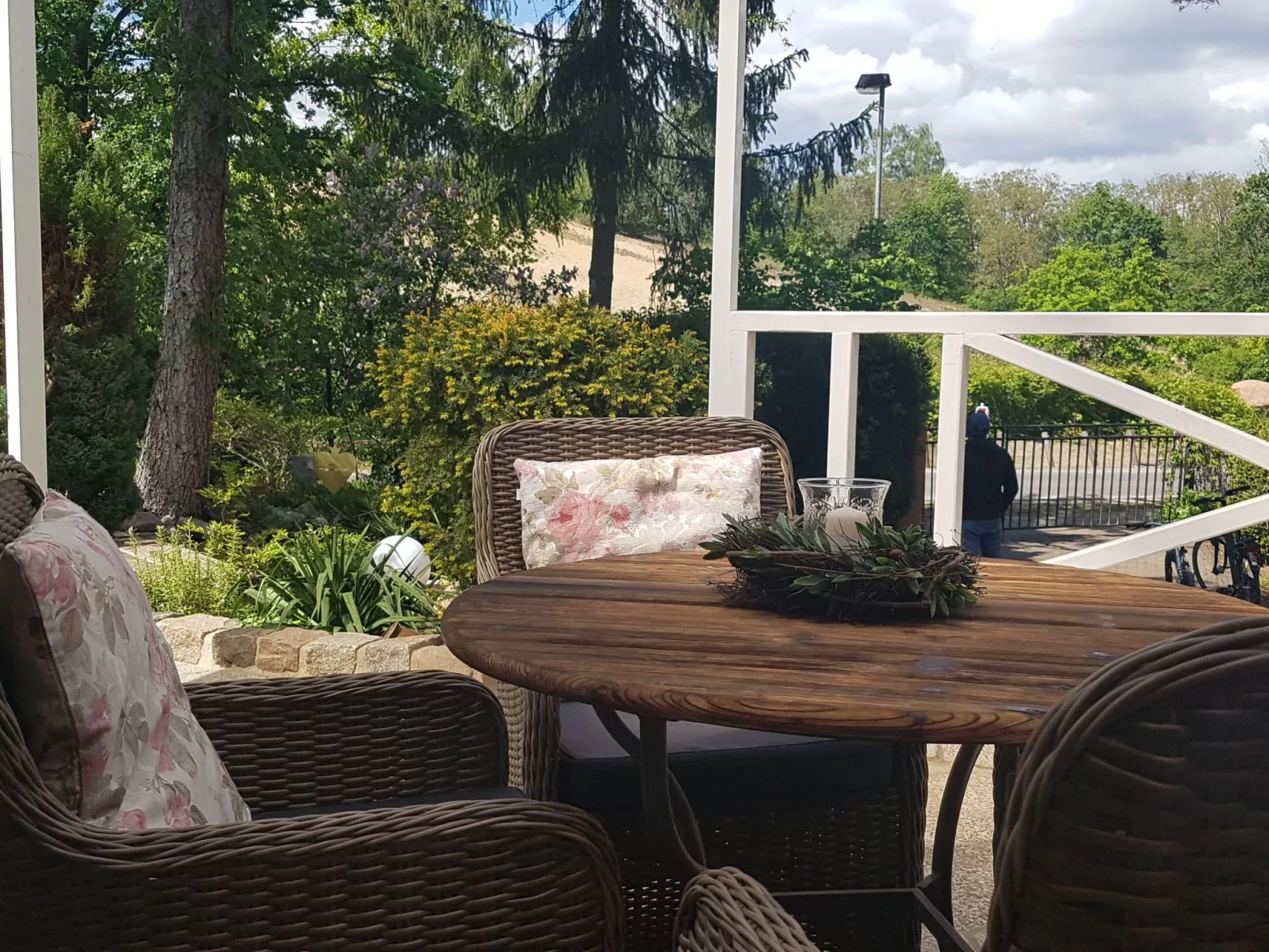 Mit Garten, Grill und Terrasse-Buiten