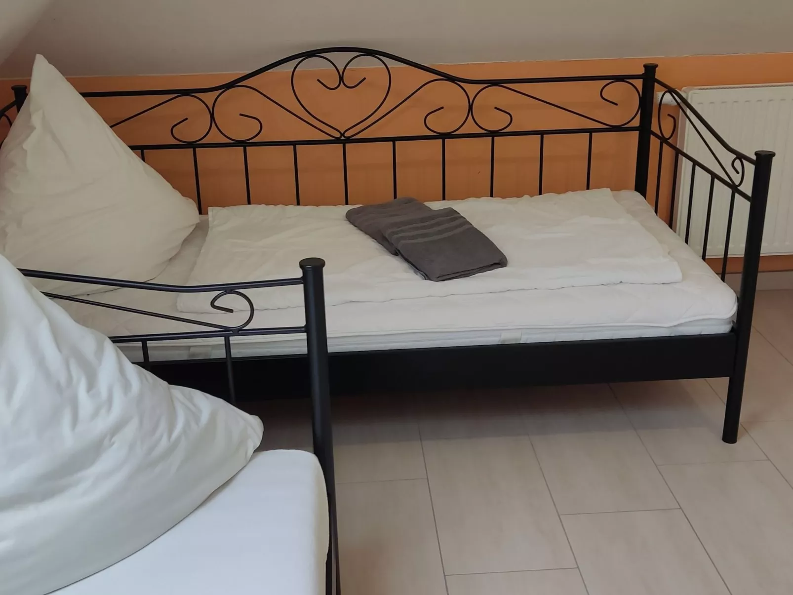 Landromantik mit traumhaftem Seeblick-Binnen