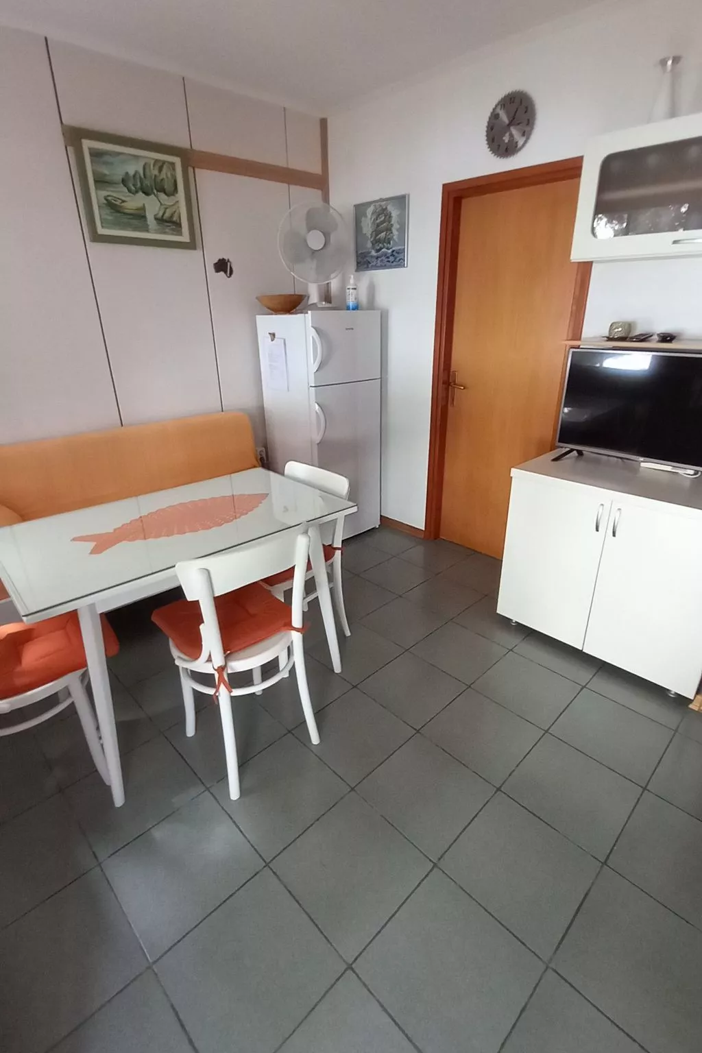 In Maslinica mit Großer Terrasse-Binnen