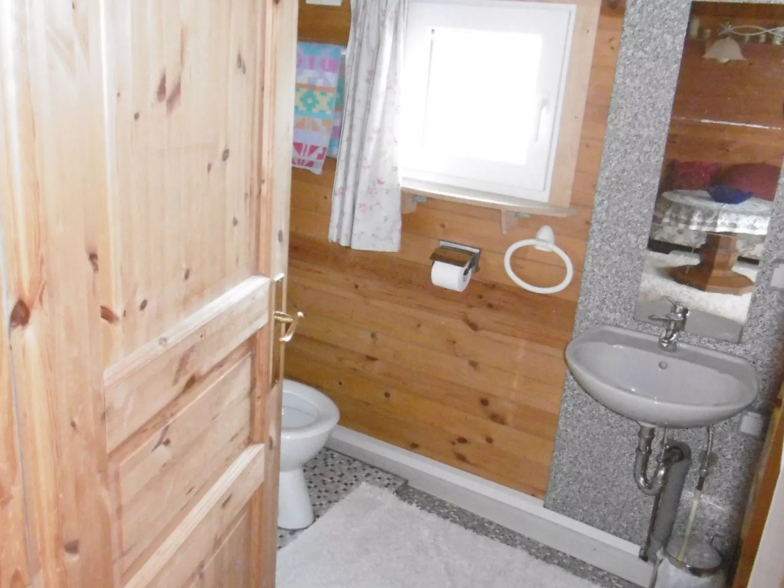 Blockhaus für fünf Personen-Image-tags.info