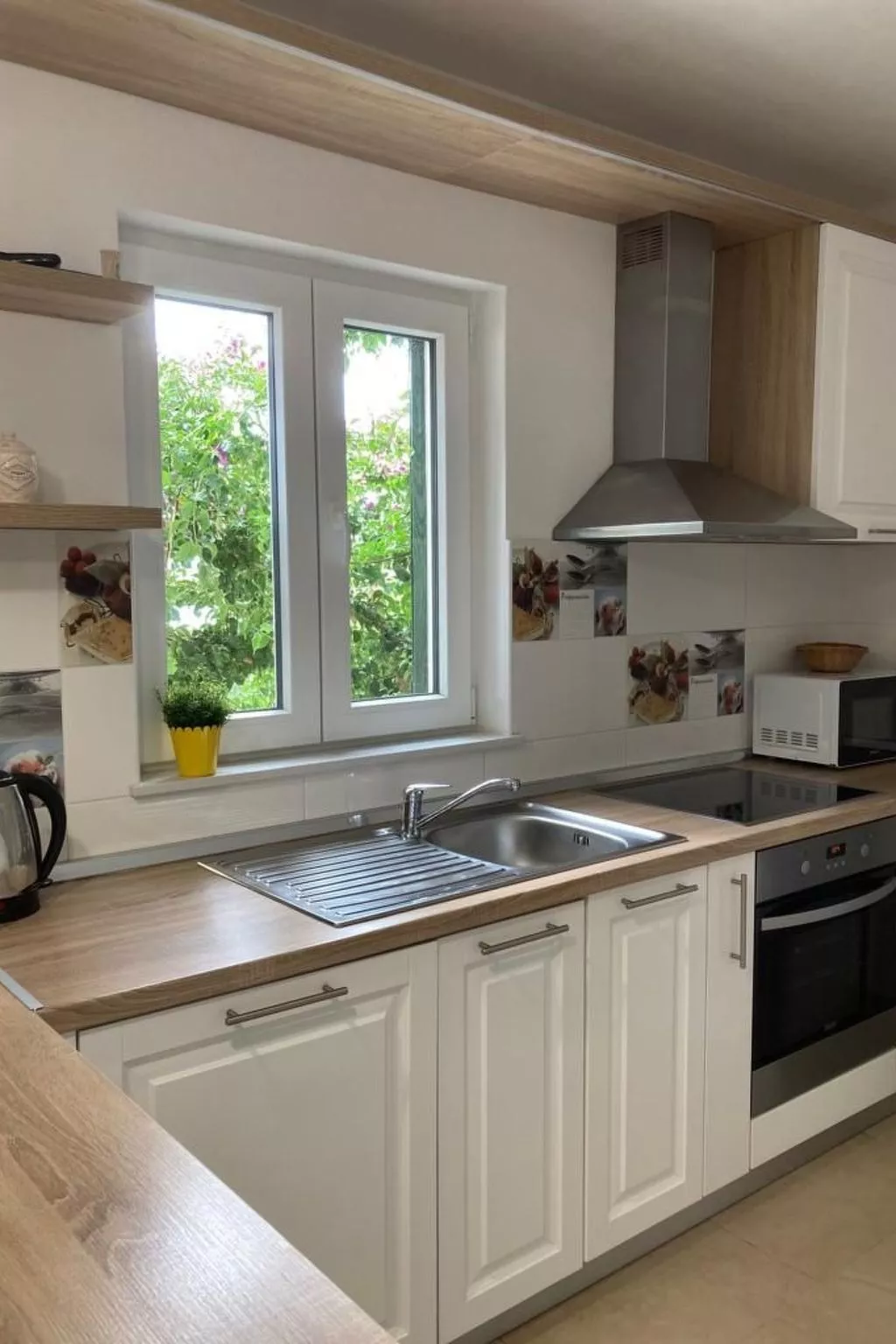 Villa Dražica mit beheiztem Pool - ruhige Lage-Binnen