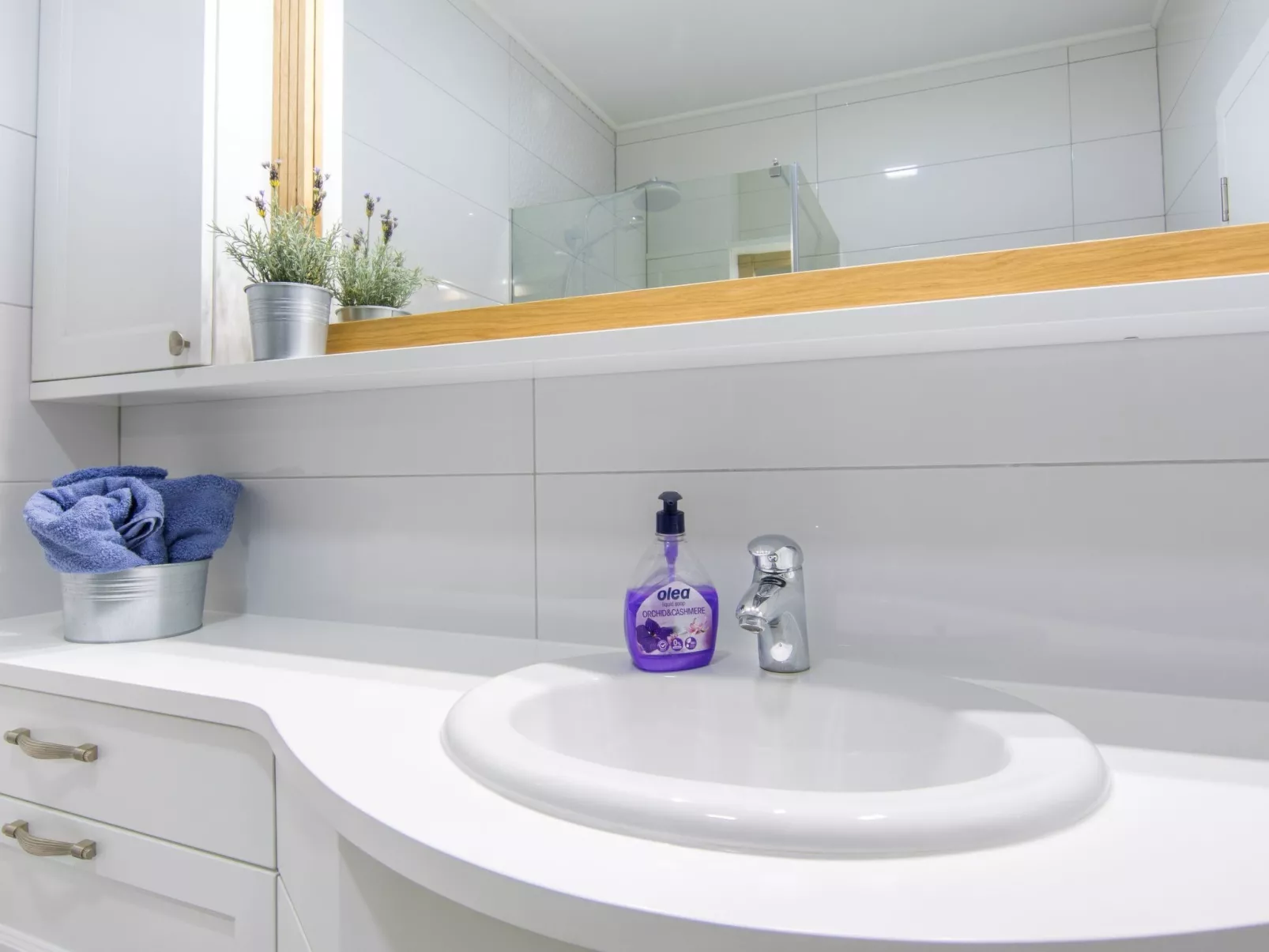 Stipanovi Dvori mit Bergblick-Binnen