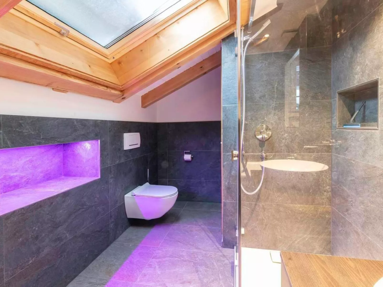 Wunderschönes Luxus-Chalet mit Seesicht-Binnen