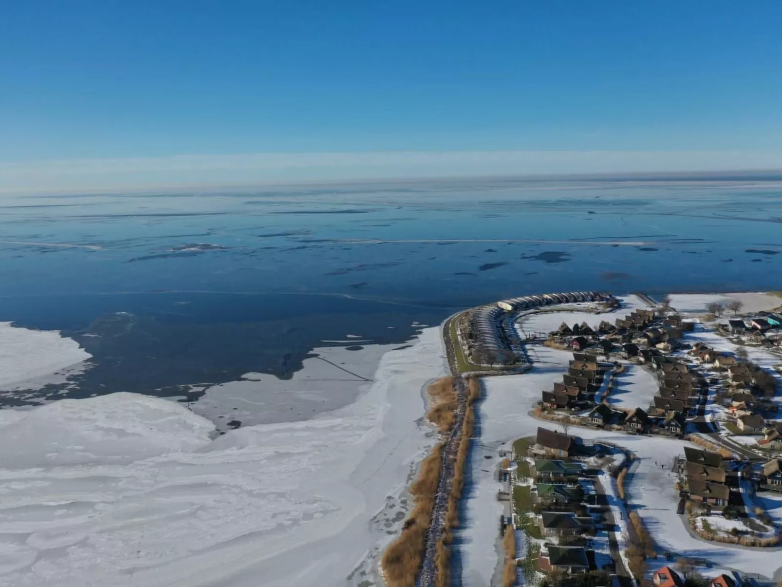 Modernes Ferienhaus mit Sauna und Whirlpool-Image-tags.info