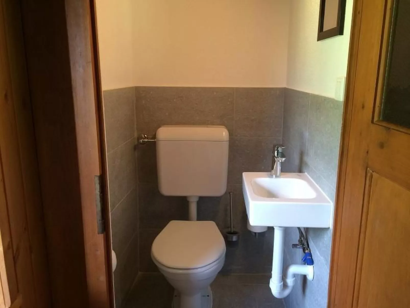 Maiensäss 5.5 Zi sonnig und rustikal-Binnen