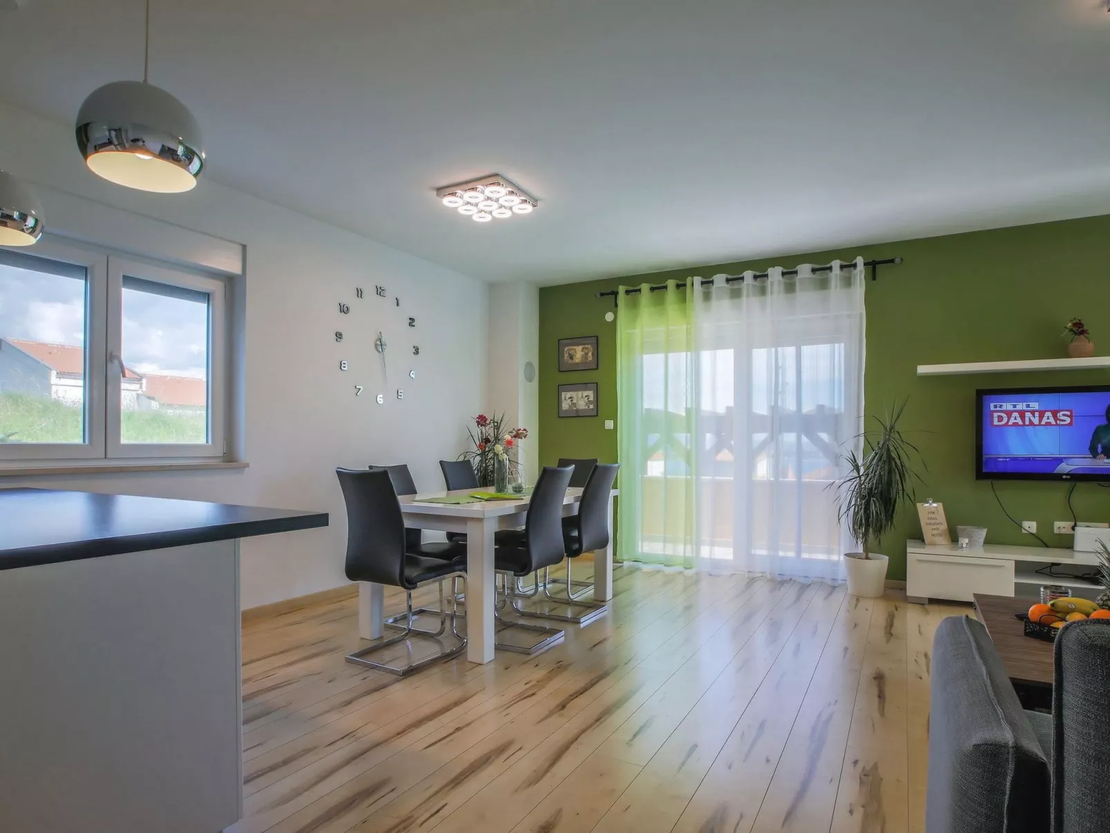 Villa Olea- Pool, Grill, Nähe Flughafen Split-Image-tags.info