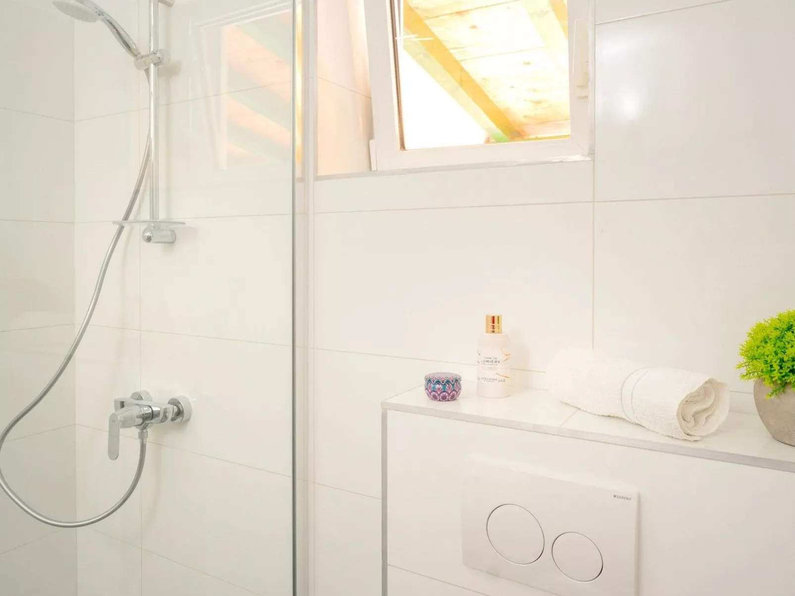 Villa "Sunshine" mit Garten, Grill und Terrasse-Binnen