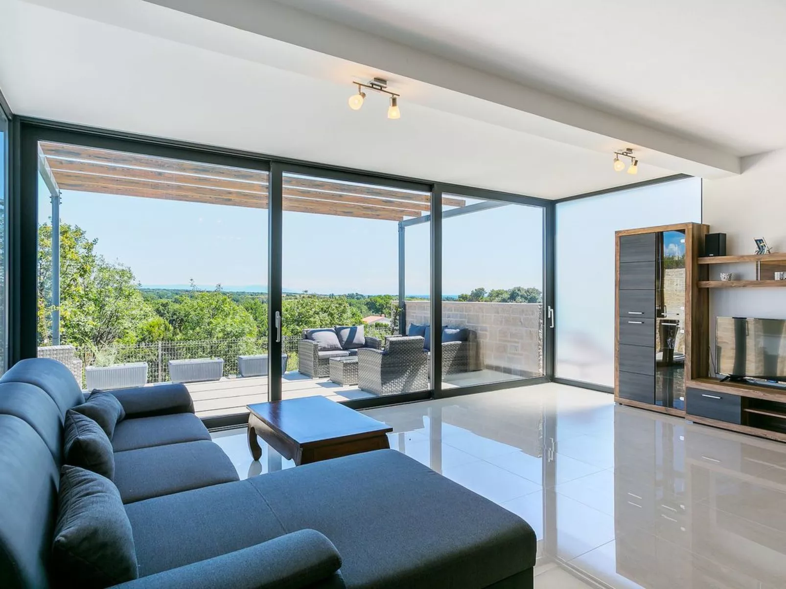 Wohnung "Deneris" mit Terrasse-Binnen