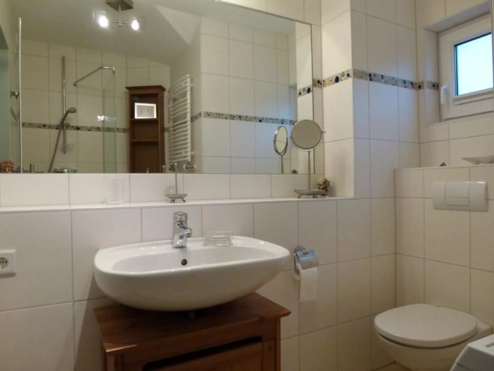 Mit großer Terrasse und herrlicher Aussicht-Binnen