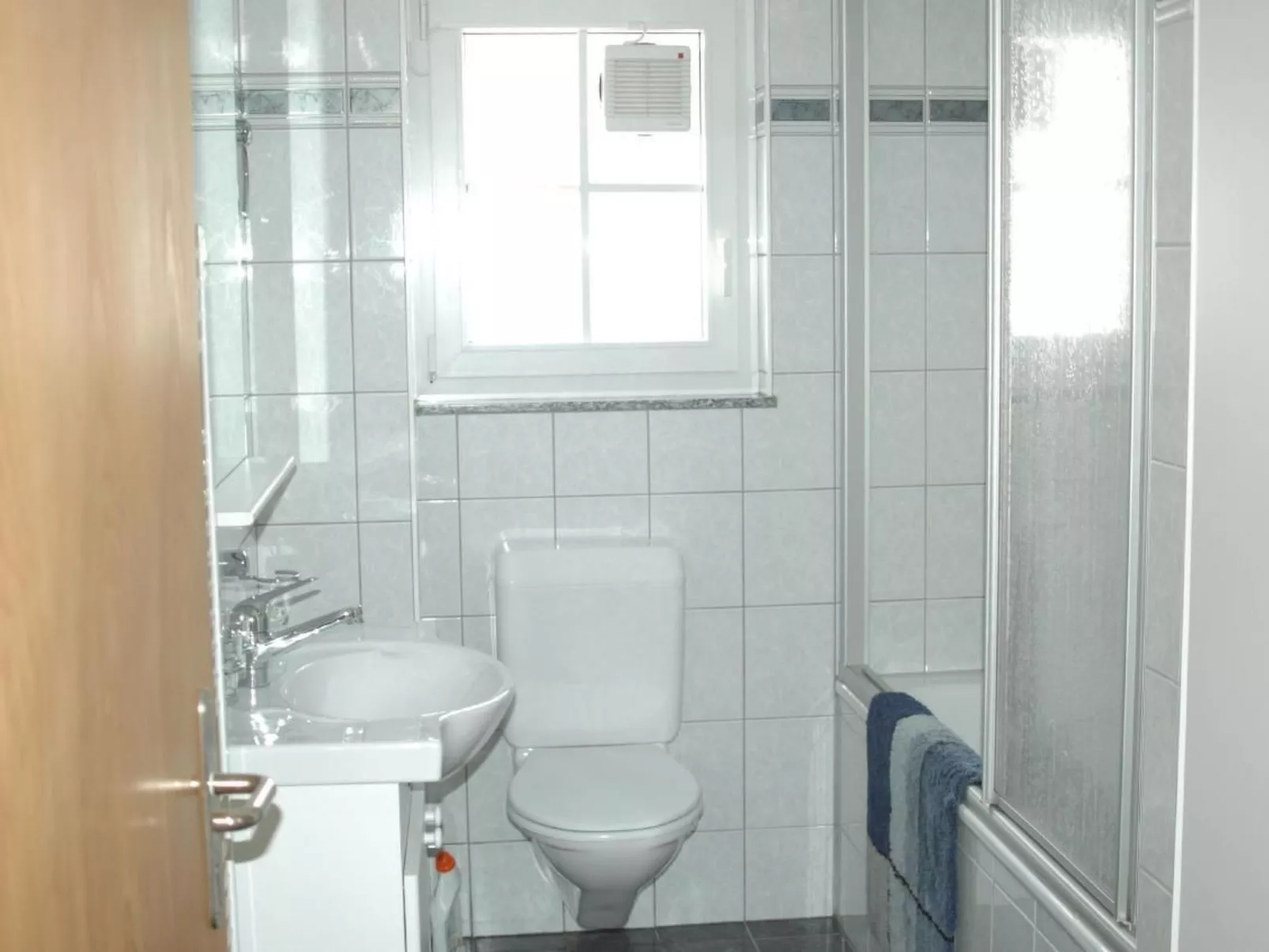 Bella Strega-Image-tags.info