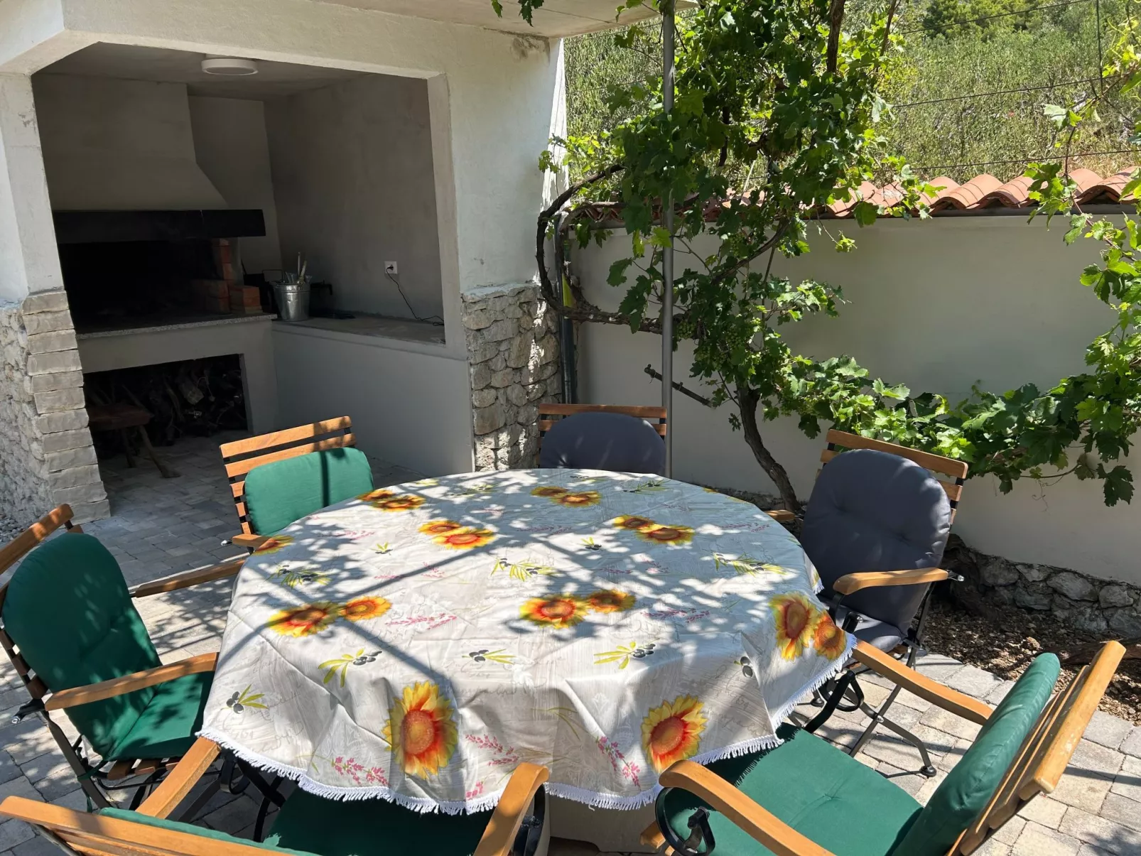 Villa Olivia mit Pool - Spielplatz - Meerblick-Buiten