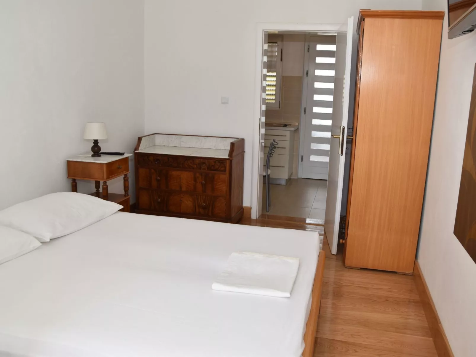 Ruhige Ferienwohnung mit Terrasse und Garten-Binnen