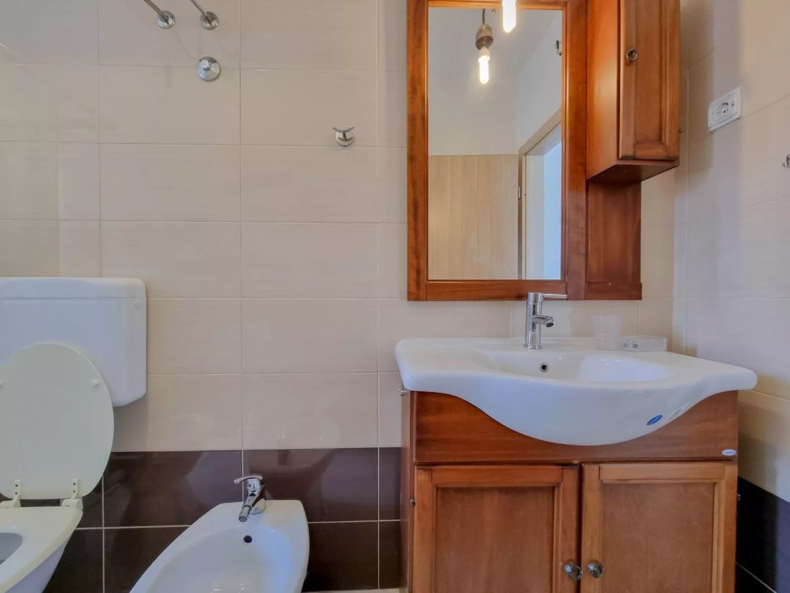 Wohnung "Belvedere dole" mit Blick auf das Wasser-Image-tags.info