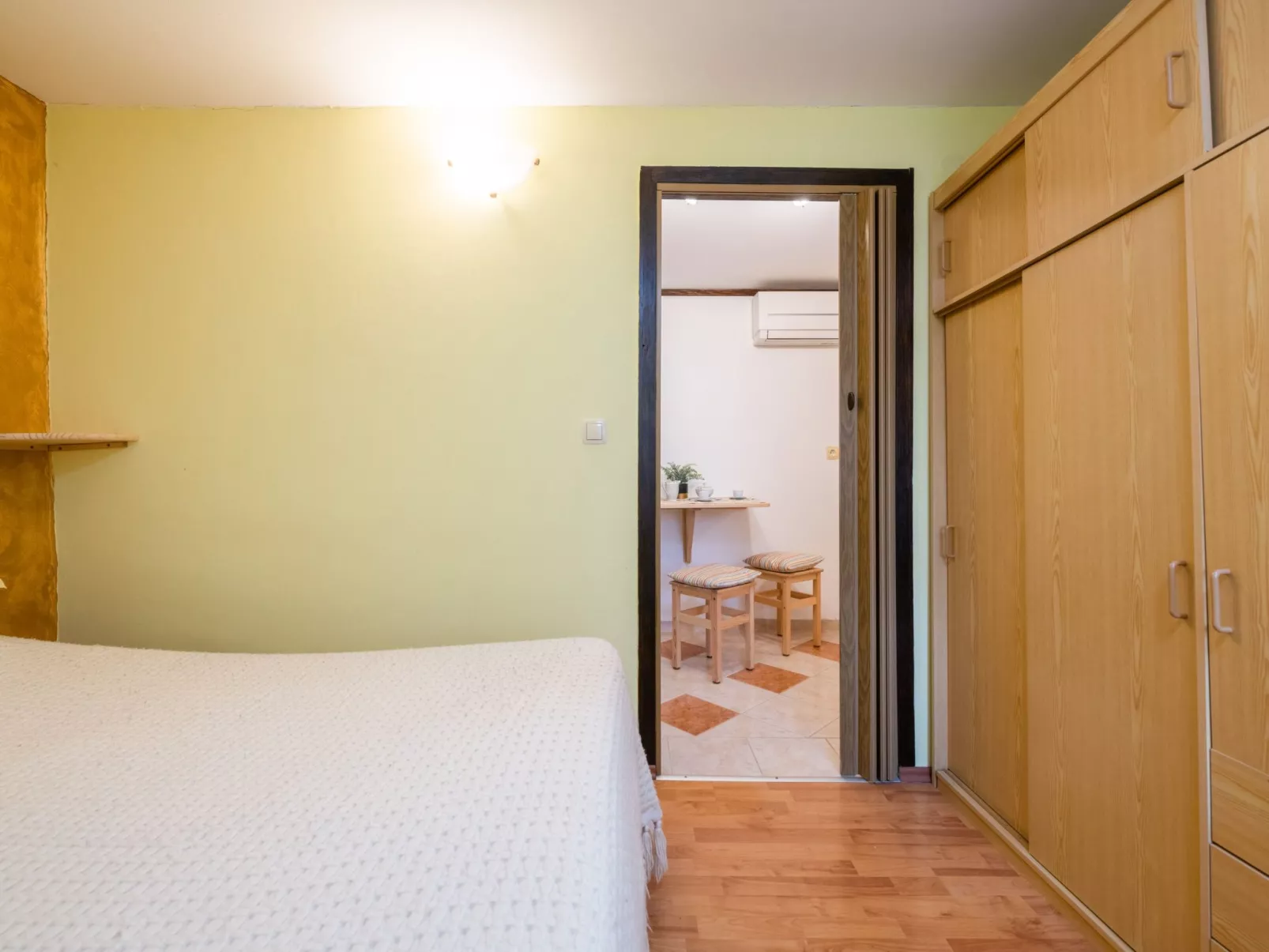 Studio apartment Larca-Binnen