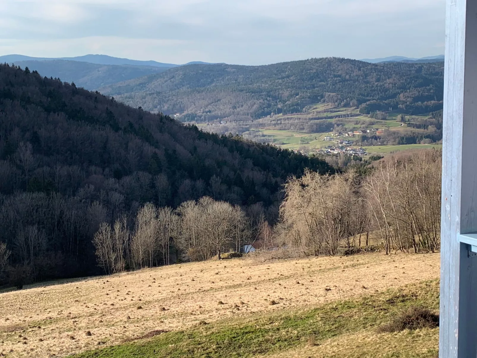 Appartement in Langfurth mit Kleinem Balkon-Buiten