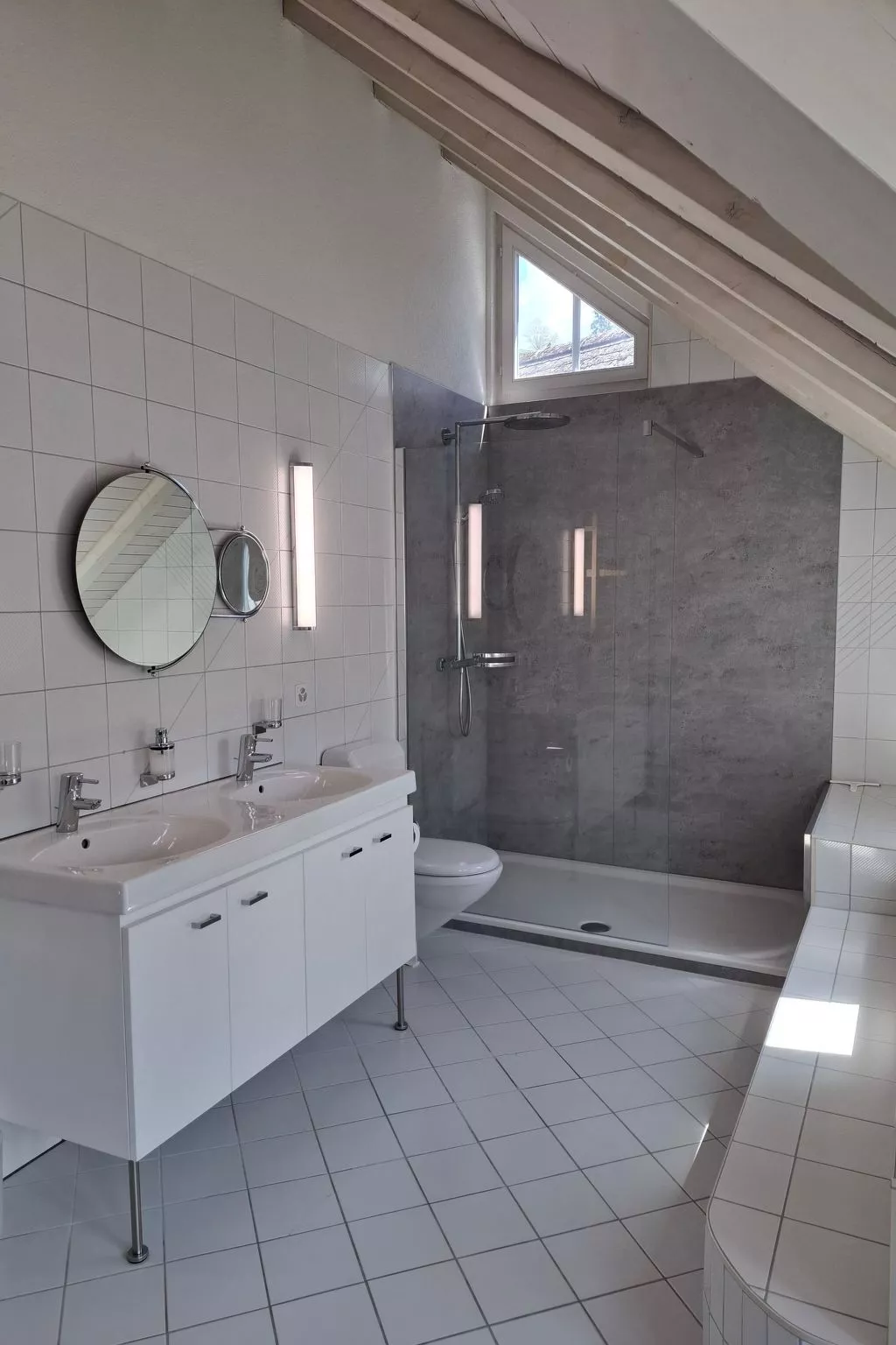 Zwingli's Ferienwohnung-Binnen