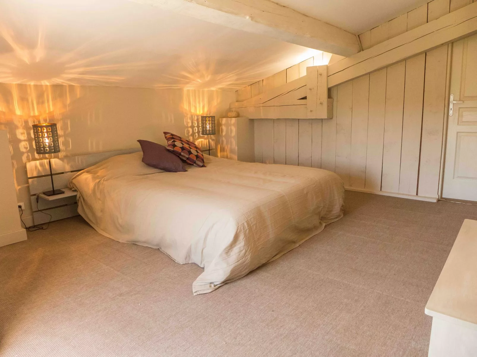 Villa mit Garten, Grill und Terrasse-Binnen