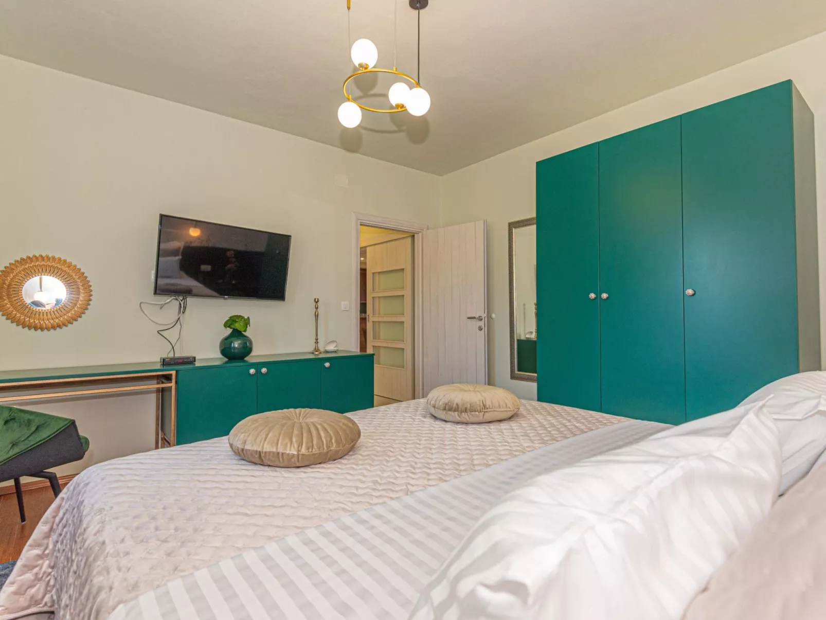 Villa Romansa mit Sauna und Whirlpool in Siritovci-Binnen