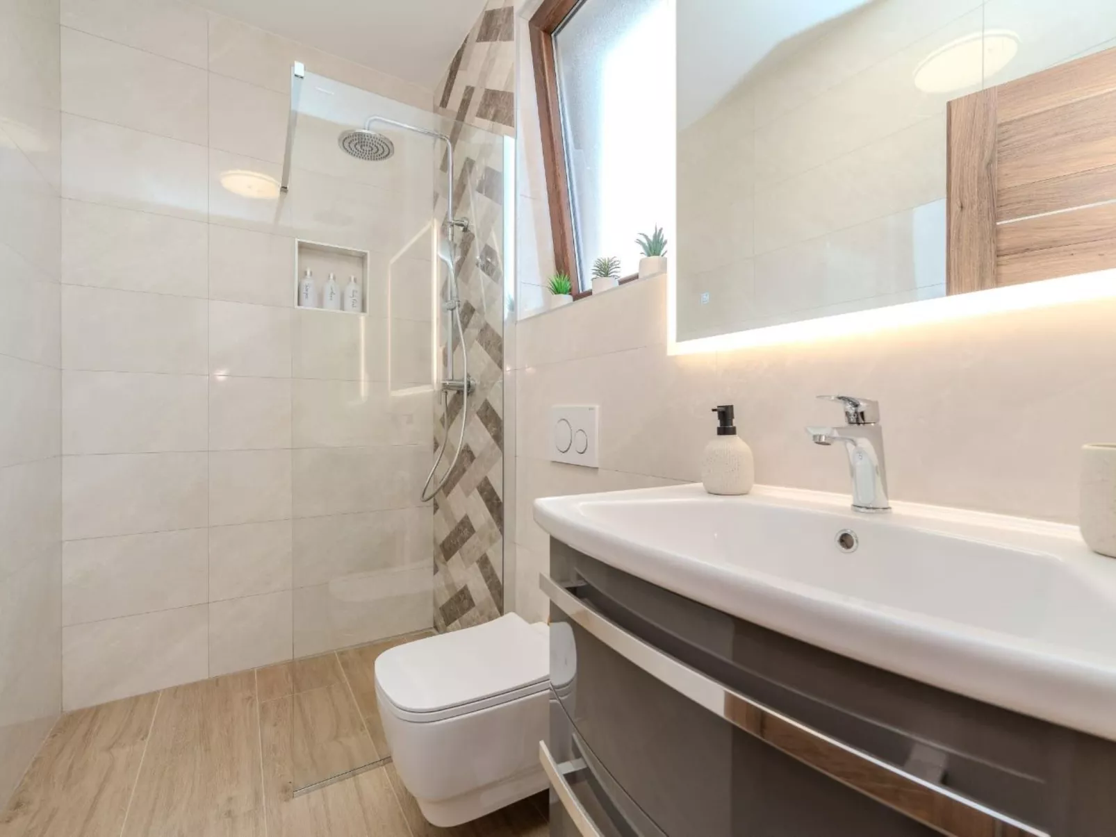 NEU - Ferienhaus Nina mit Pool - Agentur TA Leut-Binnen