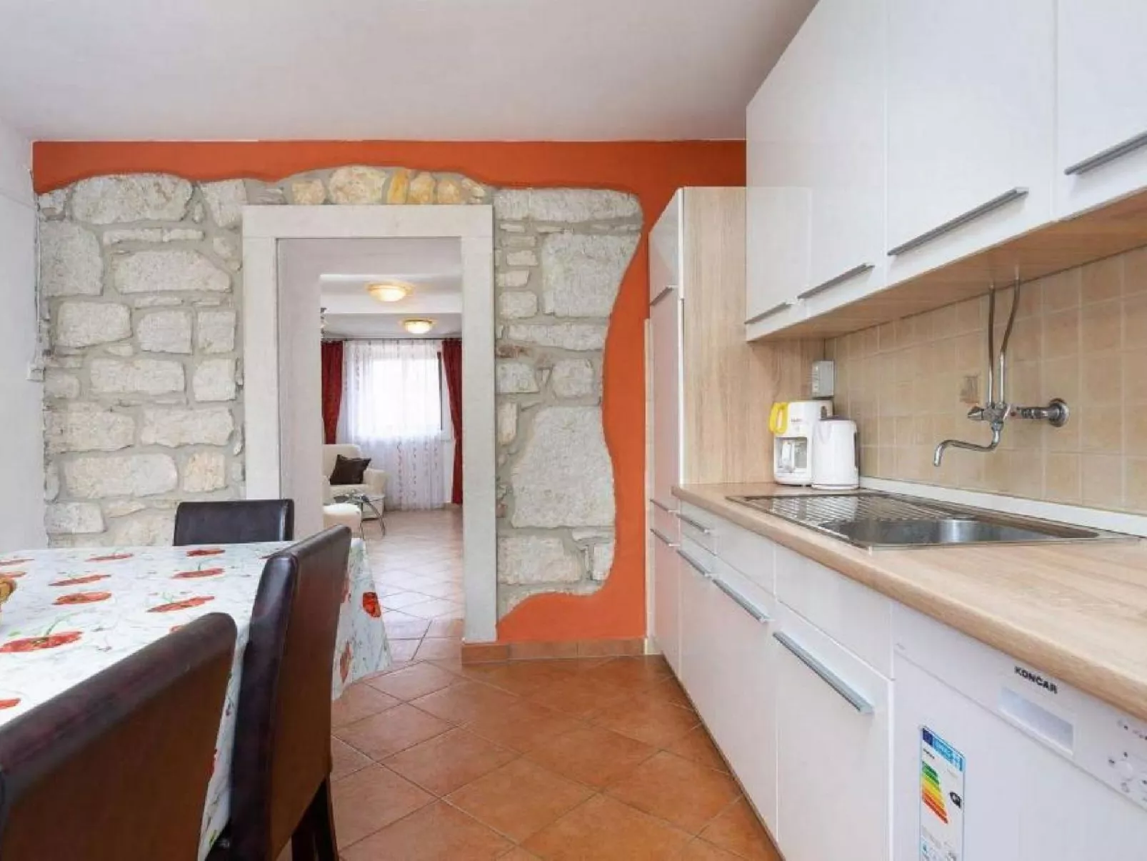 Casa Ana Milena-Binnen