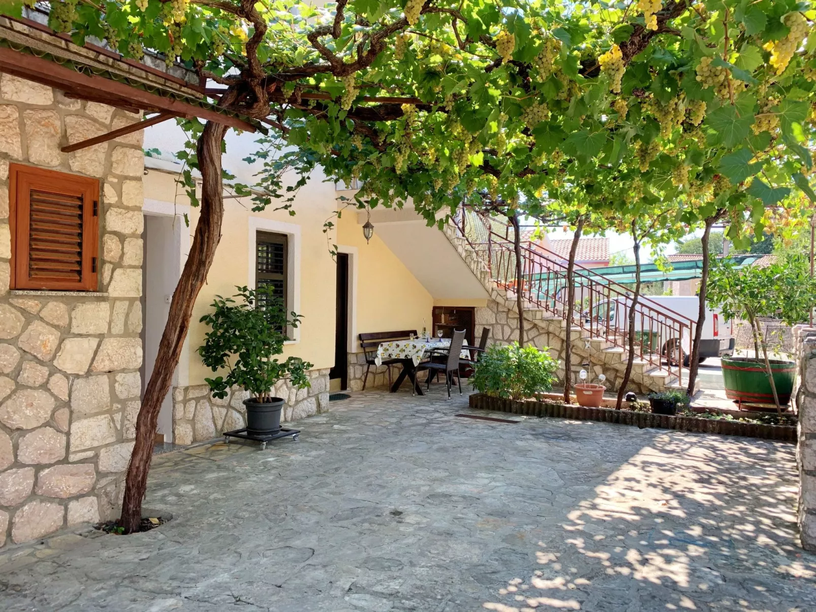 Apartment Santic-Buiten