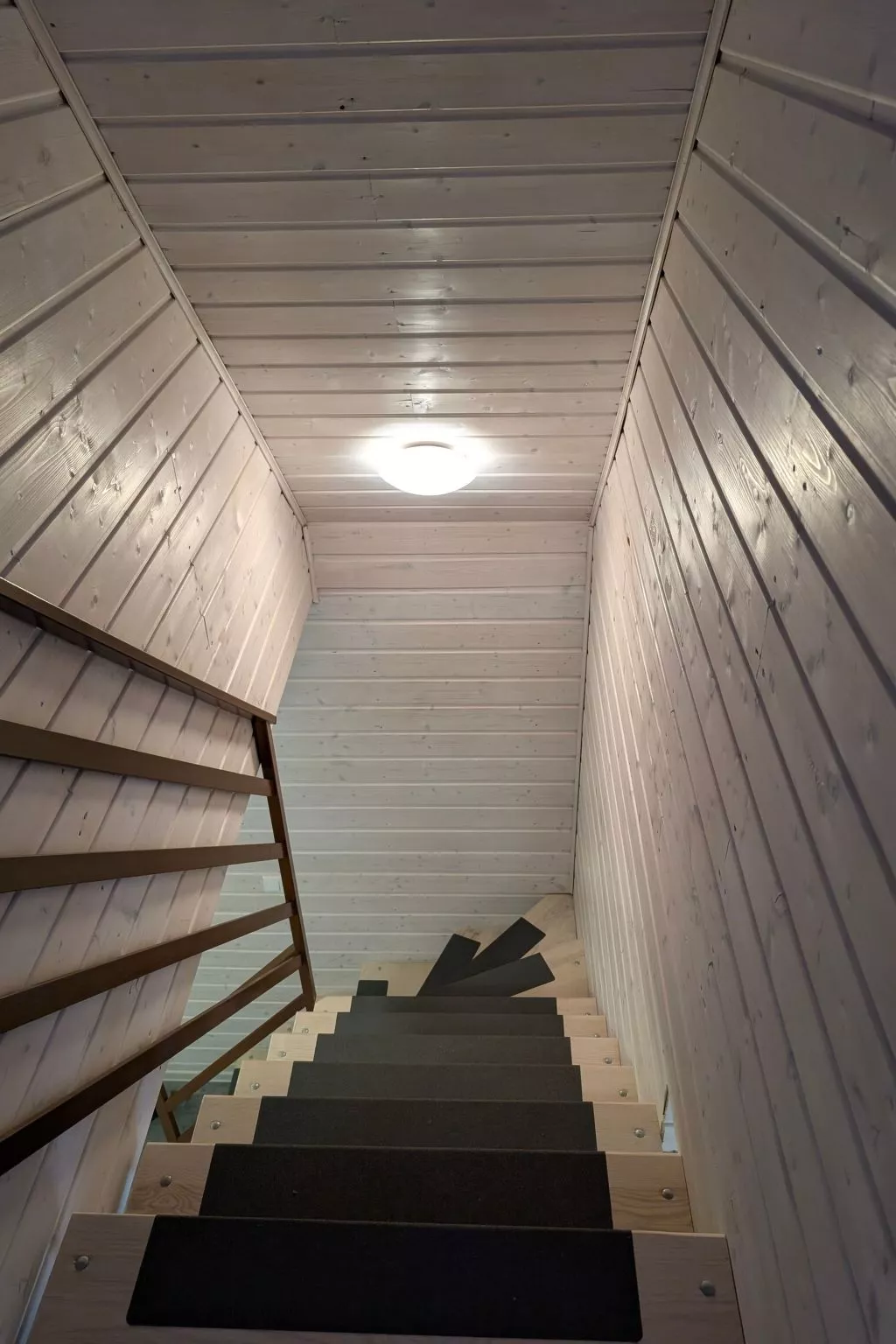 Trebor"-Häuser in einem eingezäunten Gebiet-Binnen