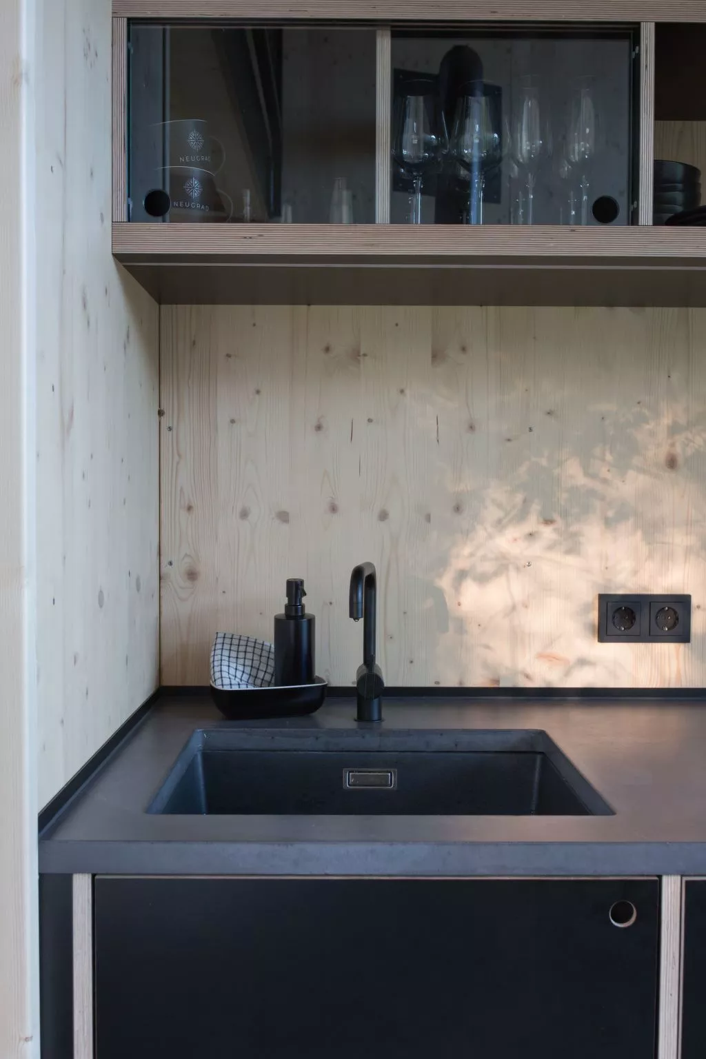 (IV) Cabin Cozy 4er-Buiten