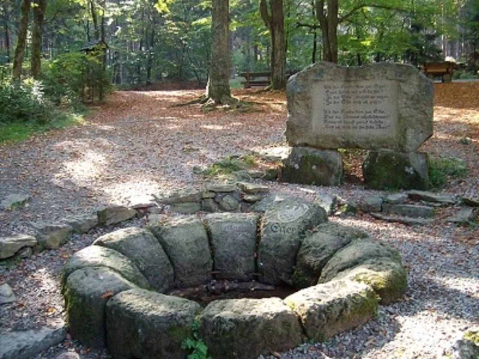 Mit zwei Schlafzimmern und Balkon-Buiten